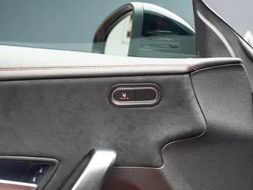 Mercedes Benz CLA45AMGs 4Matic+