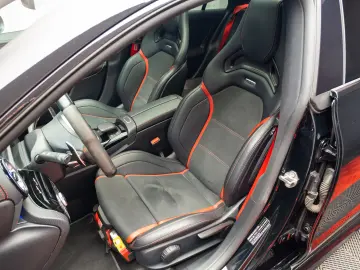 Mercedes Benz CLA45AMGs 4Matic+