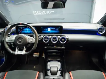 Mercedes Benz CLA45AMGs 4Matic+