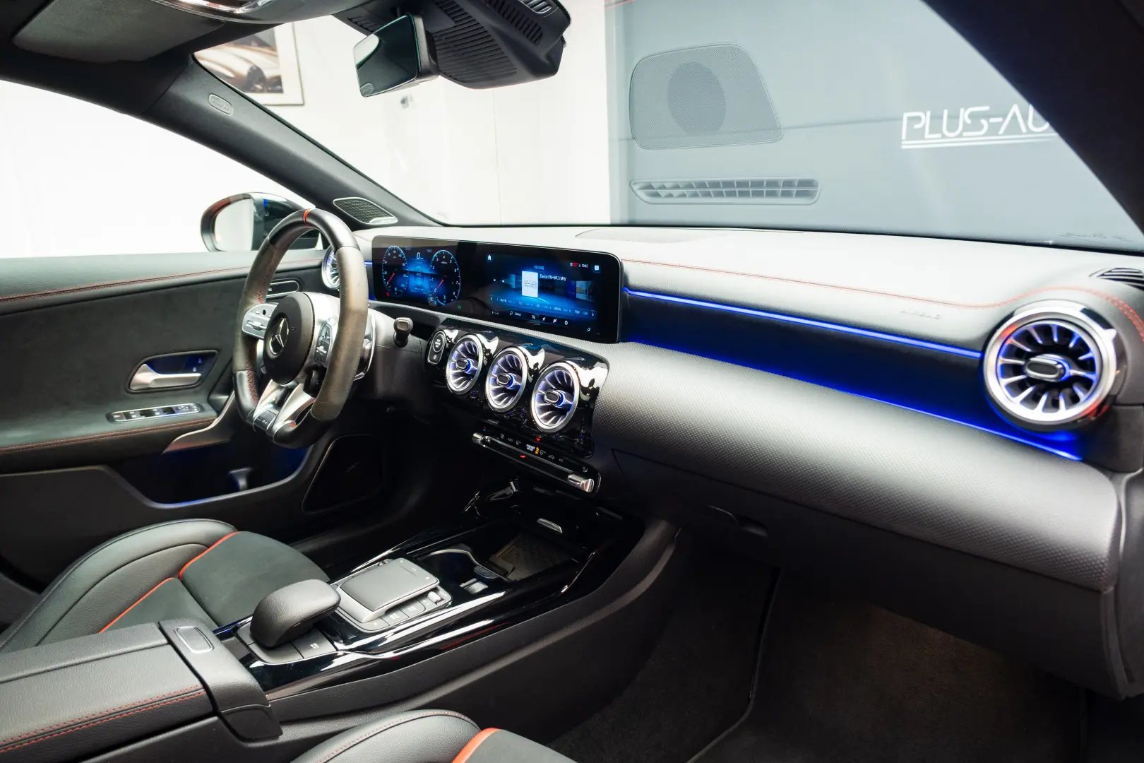 Mercedes Benz CLA45AMGs 4Matic+