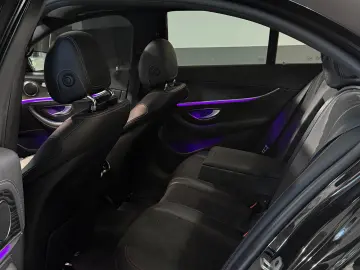 Mercedes-Benz E 400