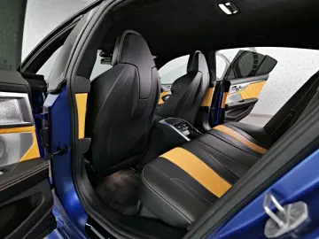M8 Competition xDrive Gran Coupé / KERAMIK / B&W