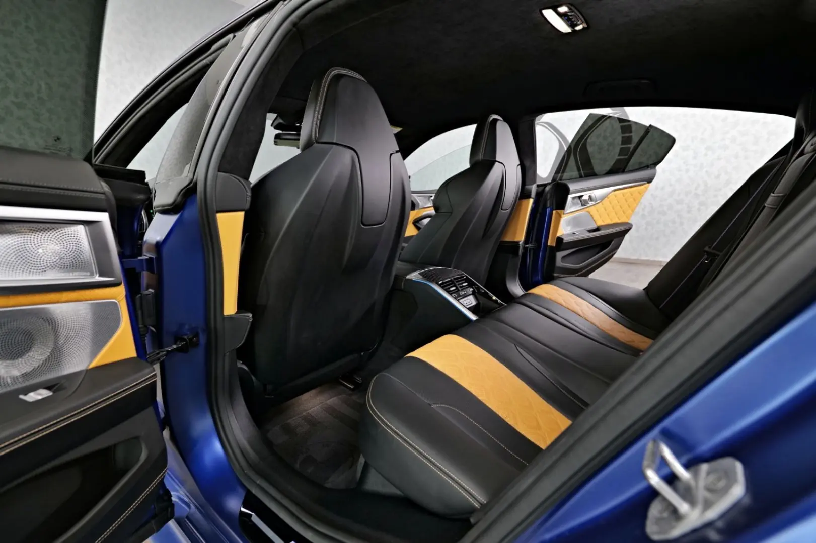 M8 Competition xDrive Gran Coupé / KERAMIK / B&W