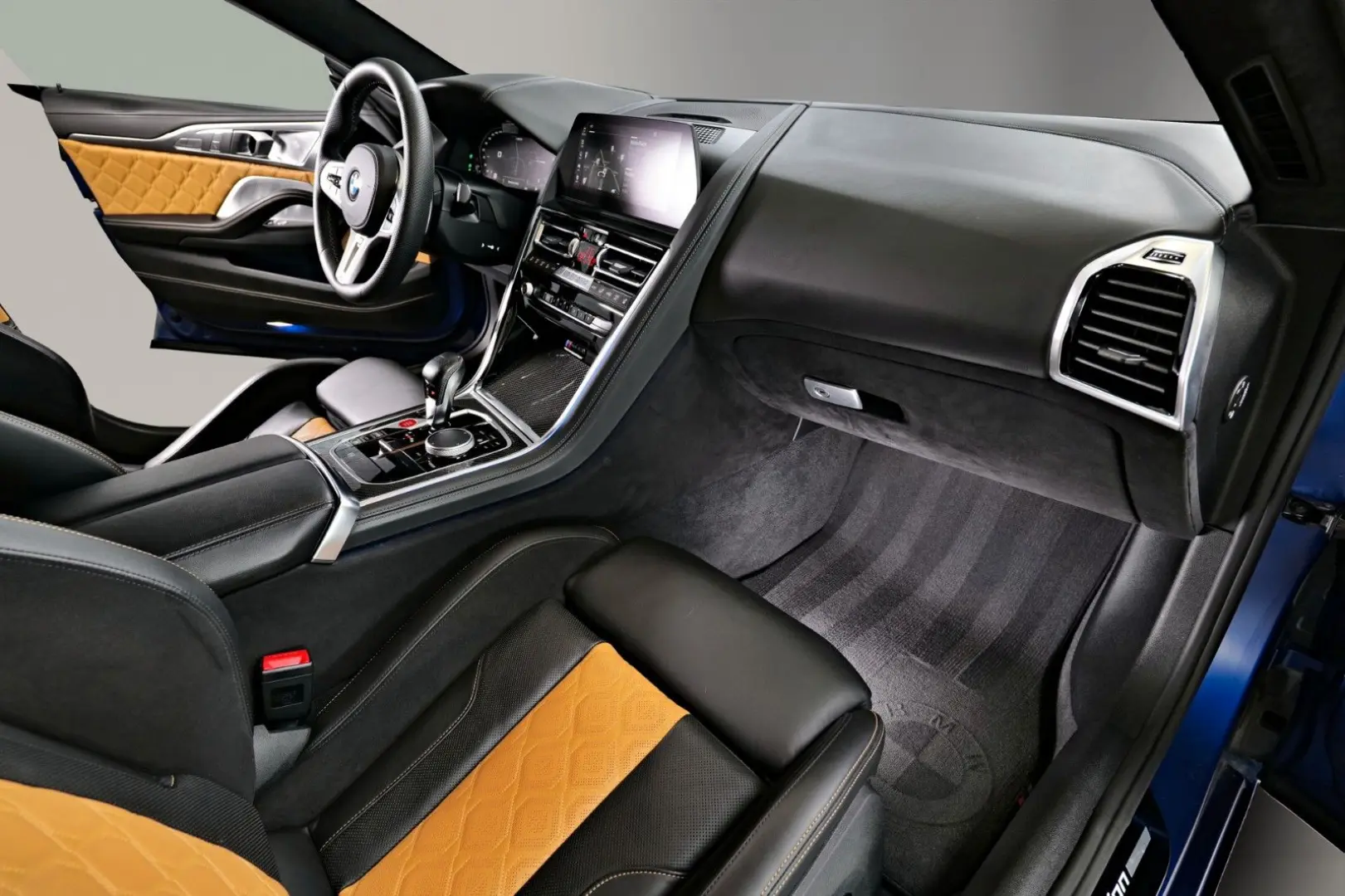 M8 Competition xDrive Gran Coupé / KERAMIK / B&W