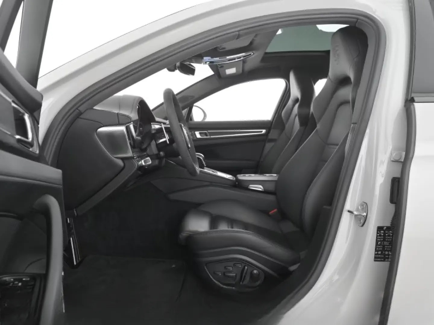 Panamera 4 E-Hybrid Platinum Edition / HUD Luftf