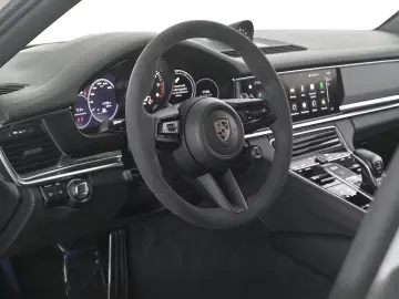Panamera 4 E-Hybrid Platinum Edition / HUD Luftf