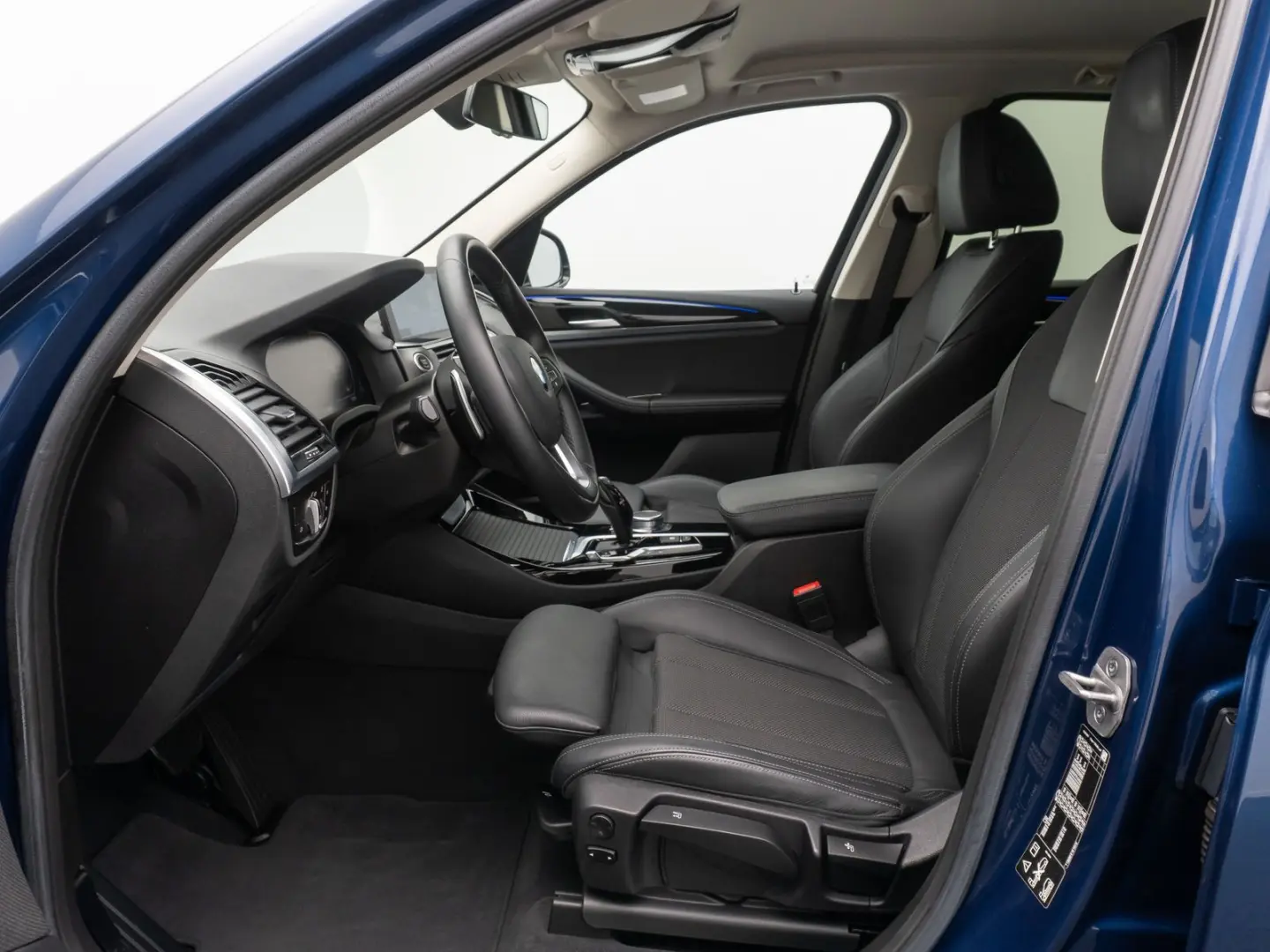 X3 xD30d xLine Kamera DAB AHK Alarm Sport 19Zoll