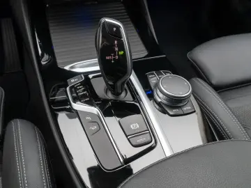 X3 xD30d xLine Kamera DAB AHK Alarm Sport 19Zoll