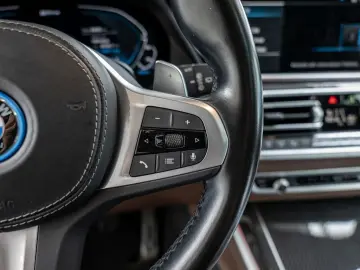 X5 xDrive 45e M-Sport PANO AHK HUD 360° LASER