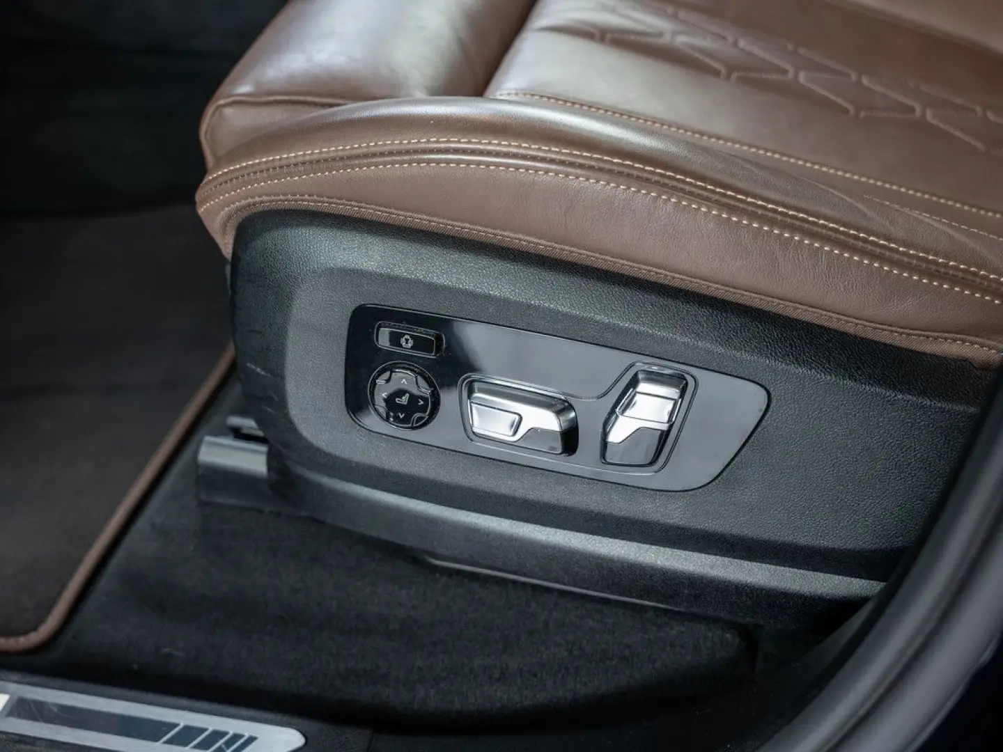 X5 xDrive 45e M-Sport PANO AHK HUD 360° LASER