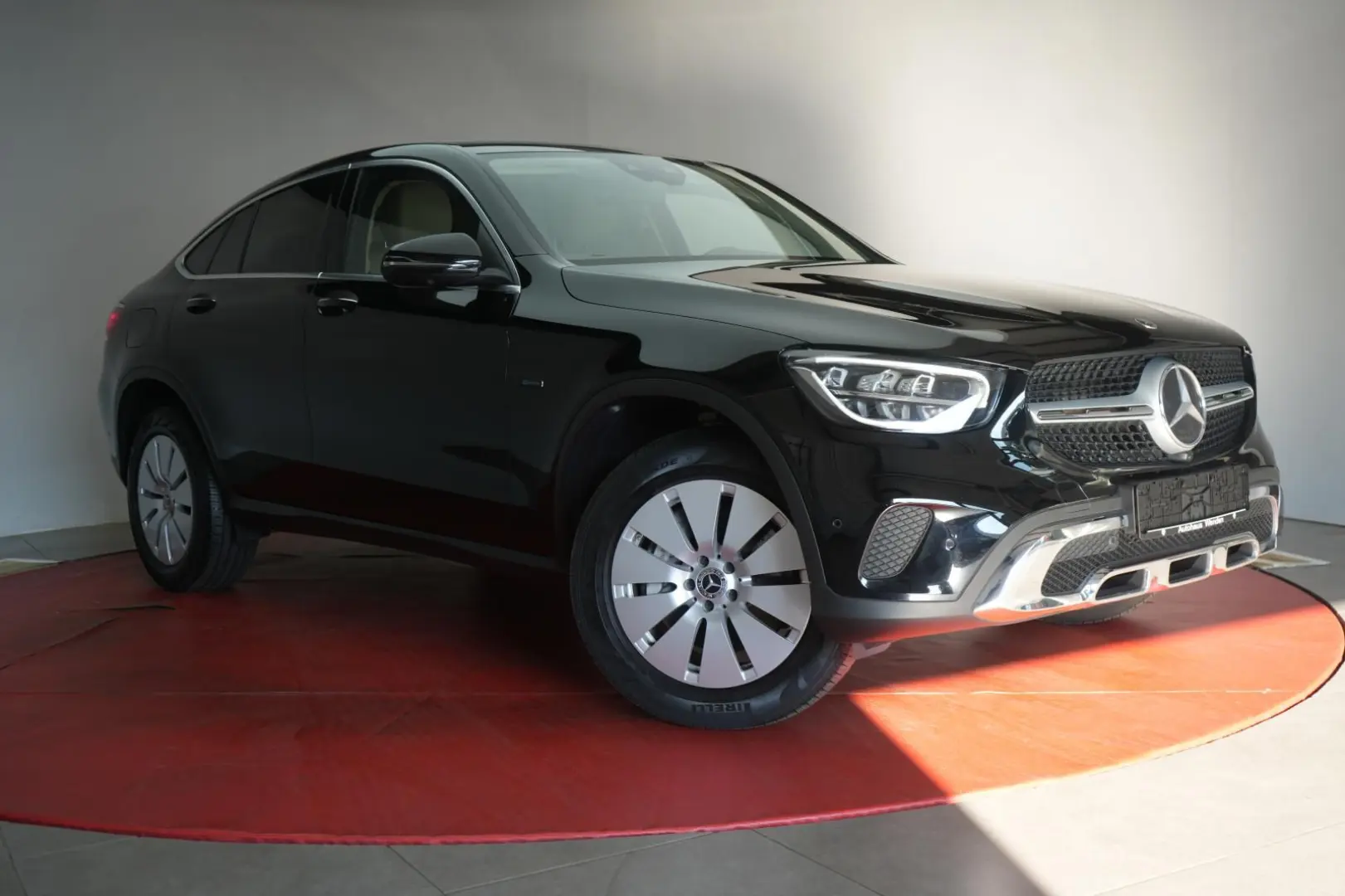 GLC 300 e 4Matic 9G-Tronic Leder/Distronic/Kamer