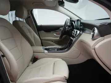 GLC 300 e 4Matic 9G-Tronic Leder/Distronic/Kamer