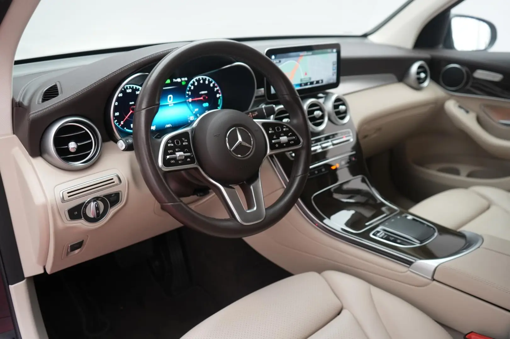 GLC 300 e 4Matic 9G-Tronic Leder/Distronic/Kamer