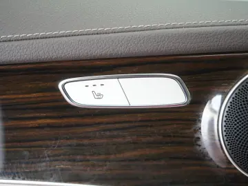 GLC 300 e 4Matic 9G-Tronic Leder/Distronic/Kamer