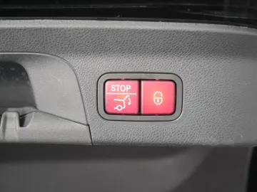 GLC 300 e 4Matic 9G-Tronic Leder/Distronic/Kamer
