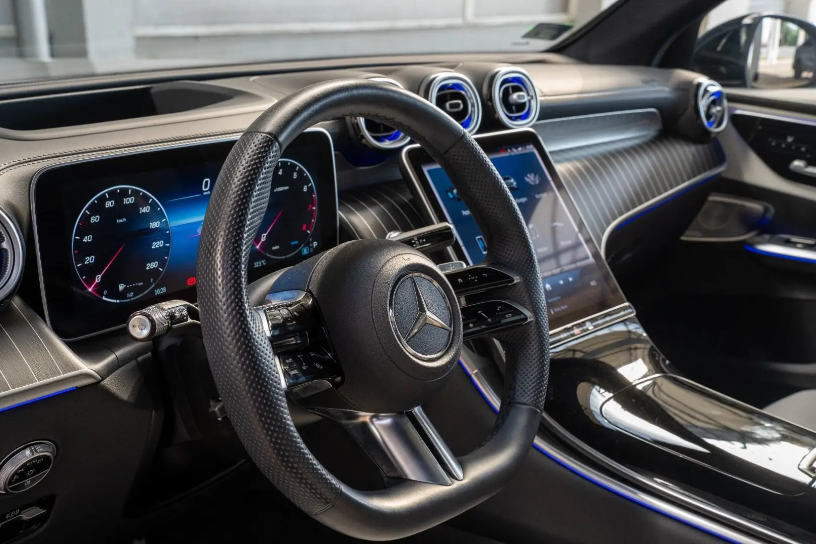 GLC 300 4Matic PANO.BURMESTER.HUD.NIGHT PAKET
