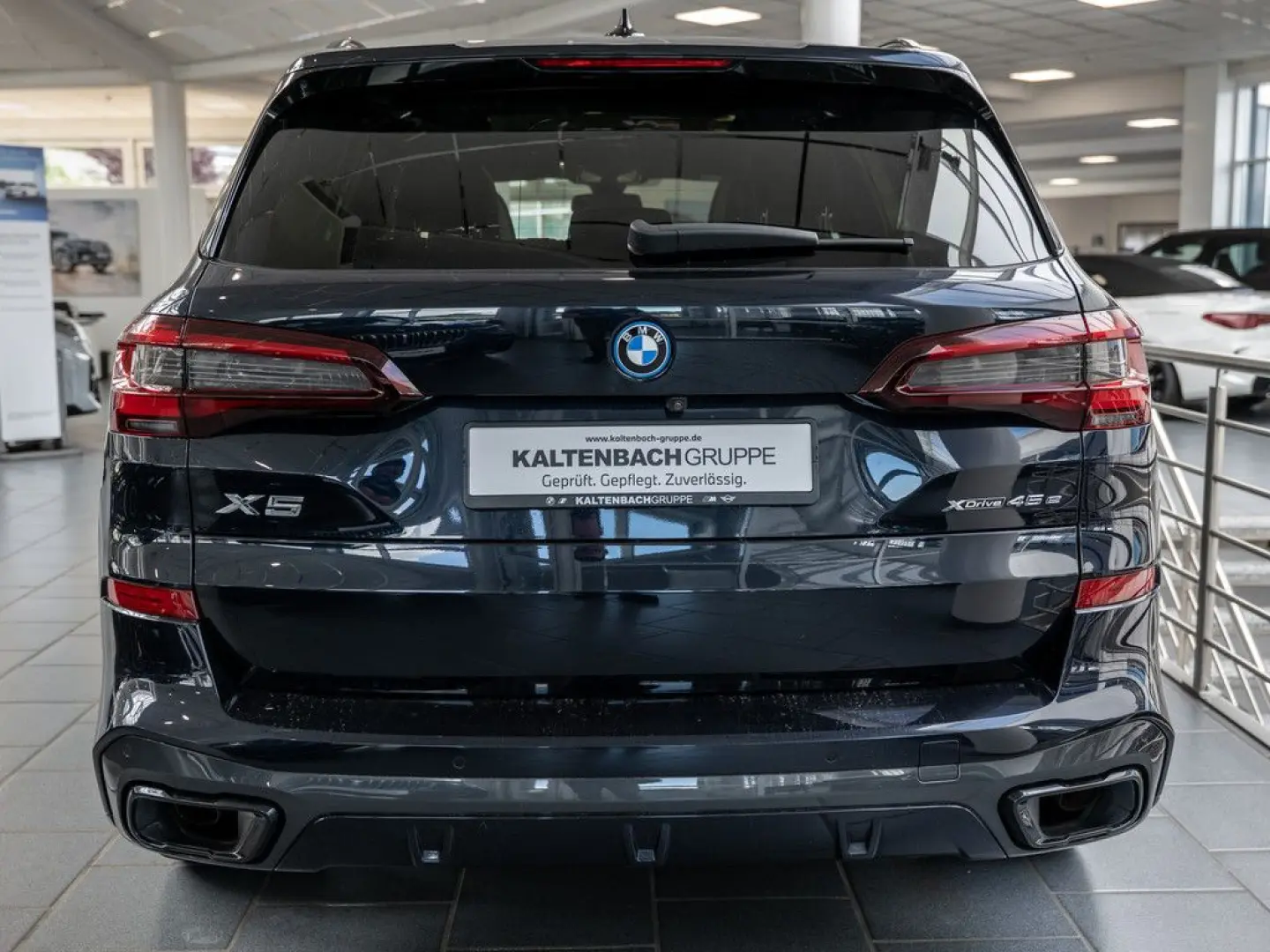 X5 xDrive 45e M-Sport PANO AHK HUD 360° LASER