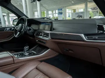 X5 xDrive 45e M-Sport PANO AHK HUD 360° LASER