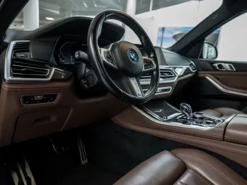 X5 xDrive 45e M-Sport PANO AHK HUD 360° LASER