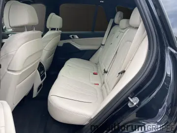 X5 xDrive30d M-Sport AHK Sitzklima ACC Panorama