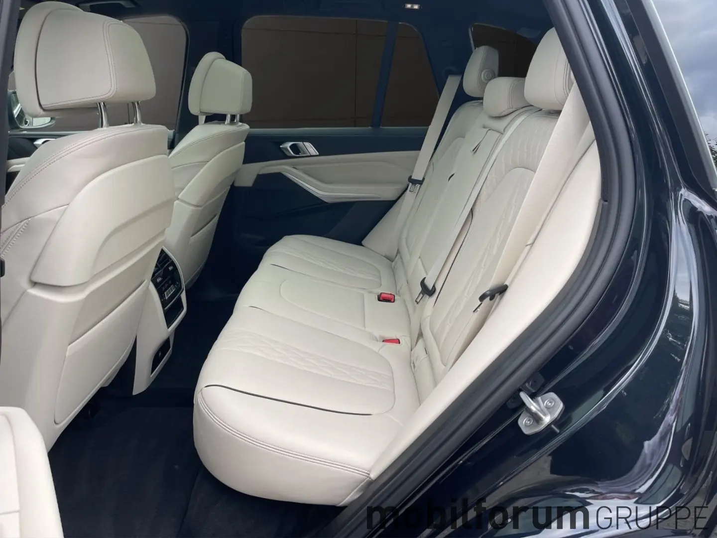 X5 xDrive30d M-Sport AHK Sitzklima ACC Panorama