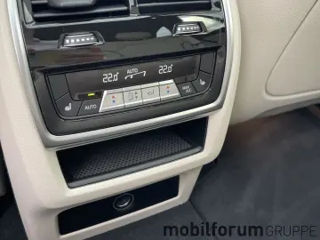 X5 xDrive30d M-Sport AHK Sitzklima ACC Panorama