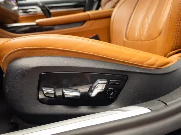 BMW M760 Li