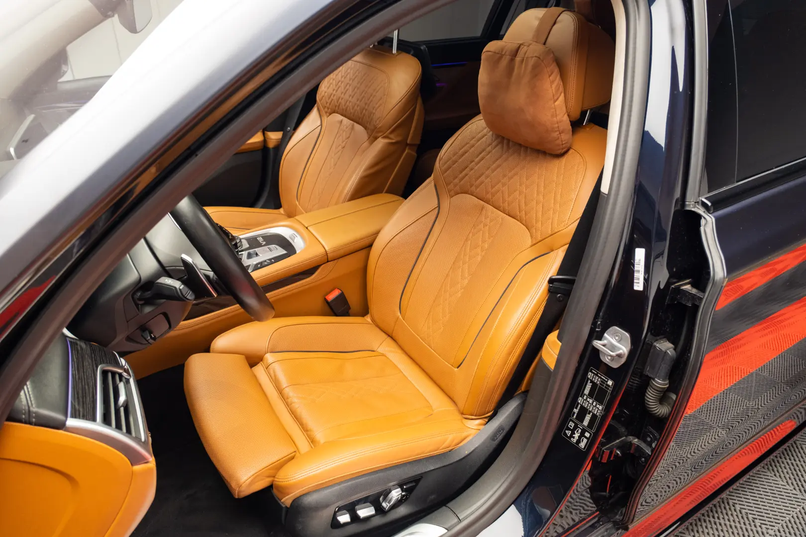 BMW M760 Li