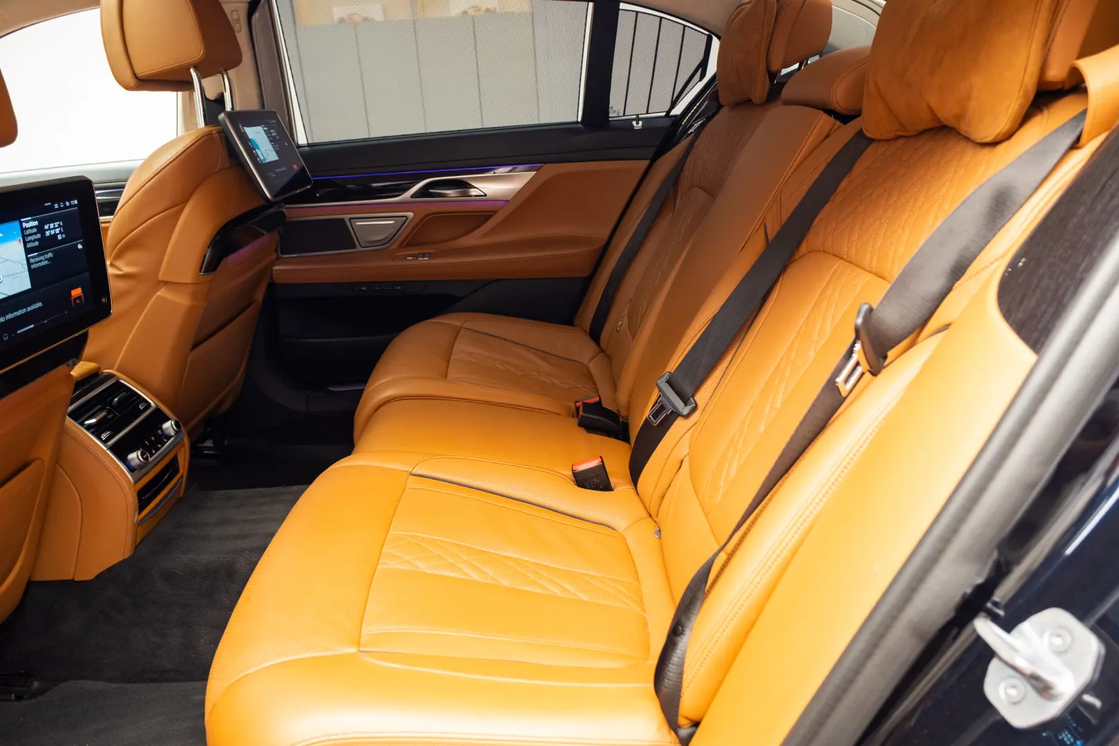 BMW M760 Li