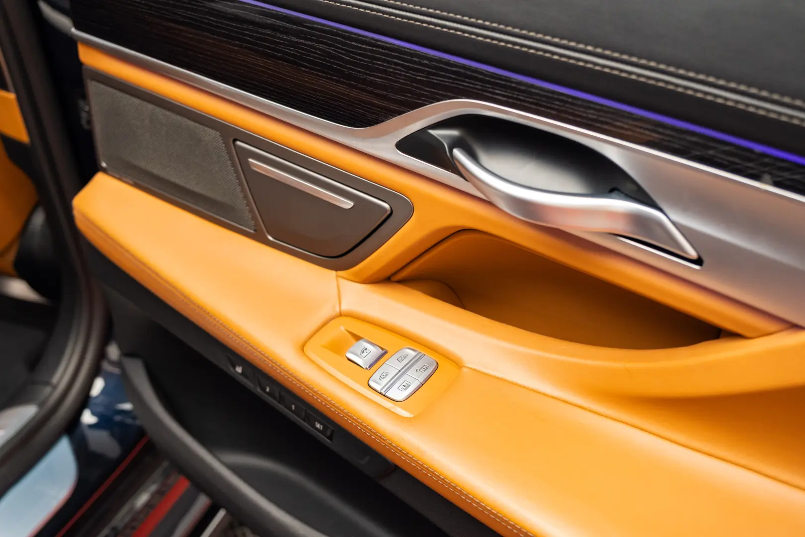 BMW M760 Li