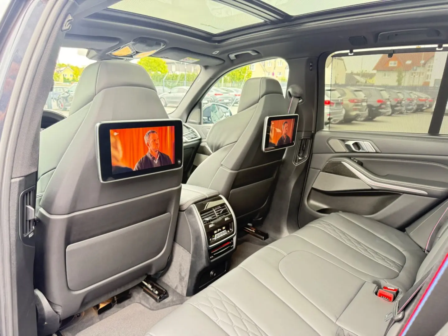 X5*M50*INDIVIDUAL*3xTV*360°ACC*HUD*AHK*LASER*DAB