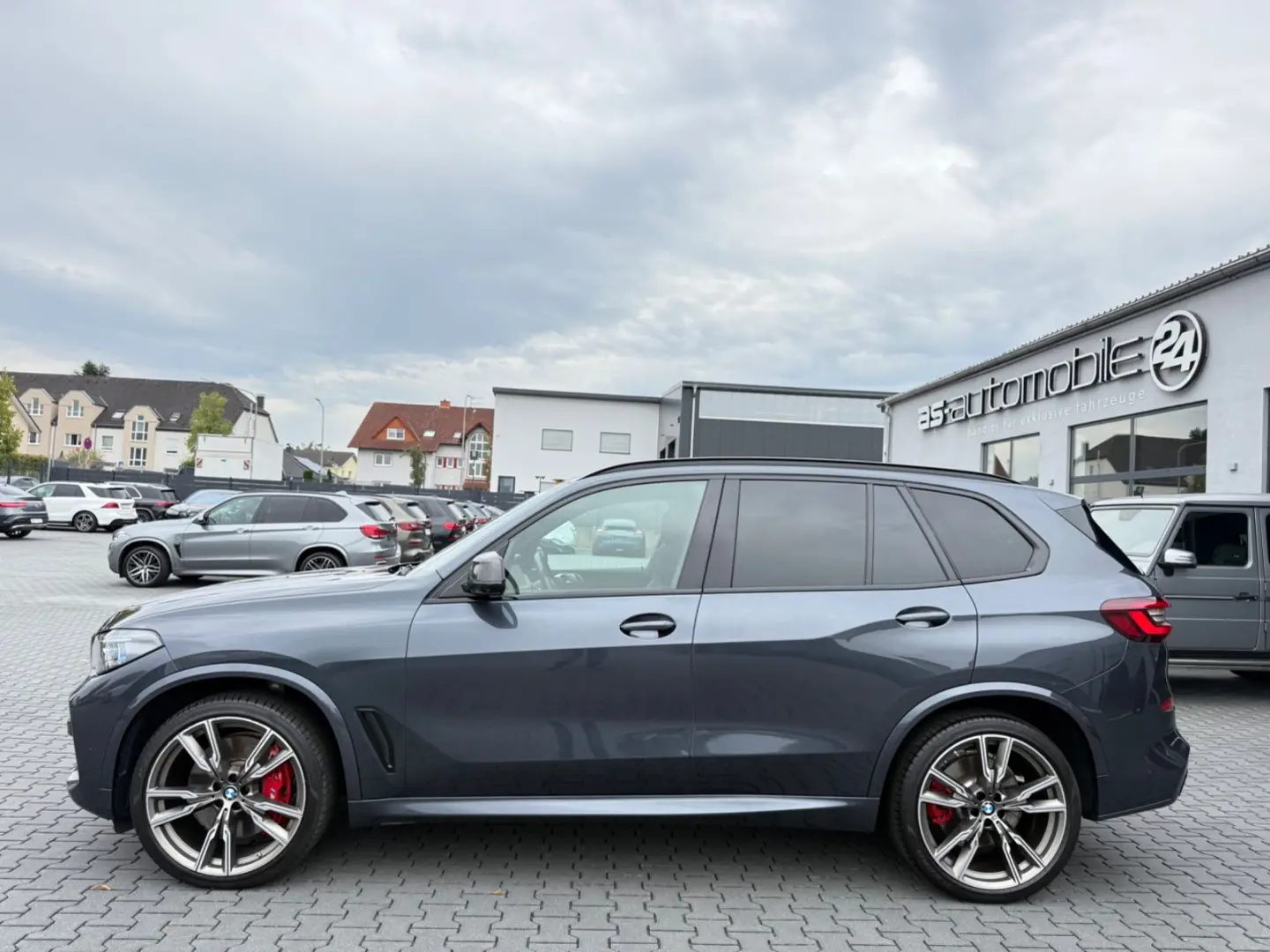 X5*M50*INDIVIDUAL*3xTV*360°ACC*HUD*AHK*LASER*DAB