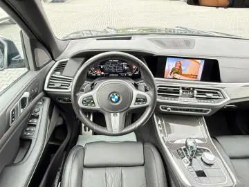 X5*M50*INDIVIDUAL*3xTV*360°ACC*HUD*AHK*LASER*DAB