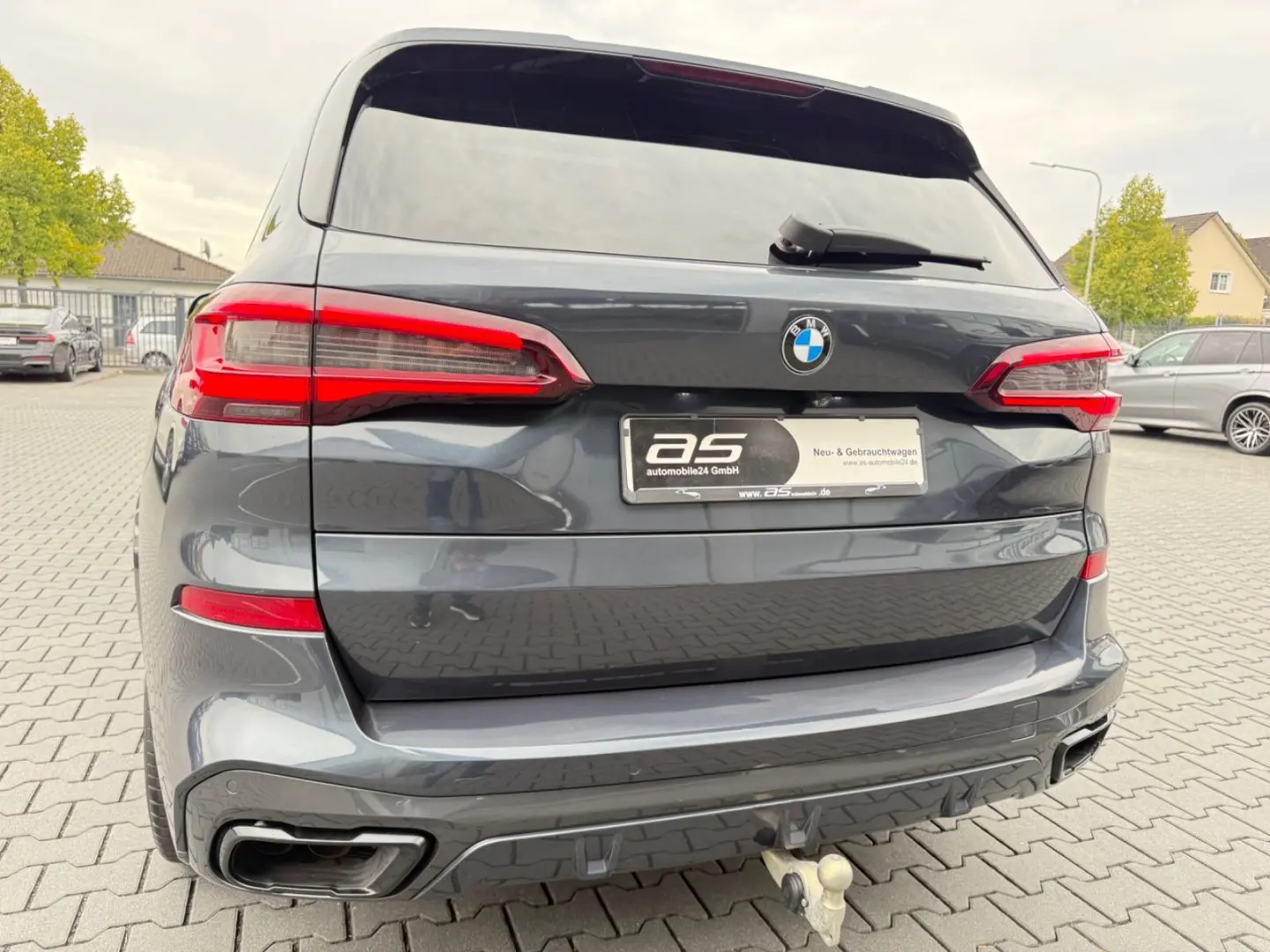 X5*M50*INDIVIDUAL*3xTV*360°ACC*HUD*AHK*LASER*DAB