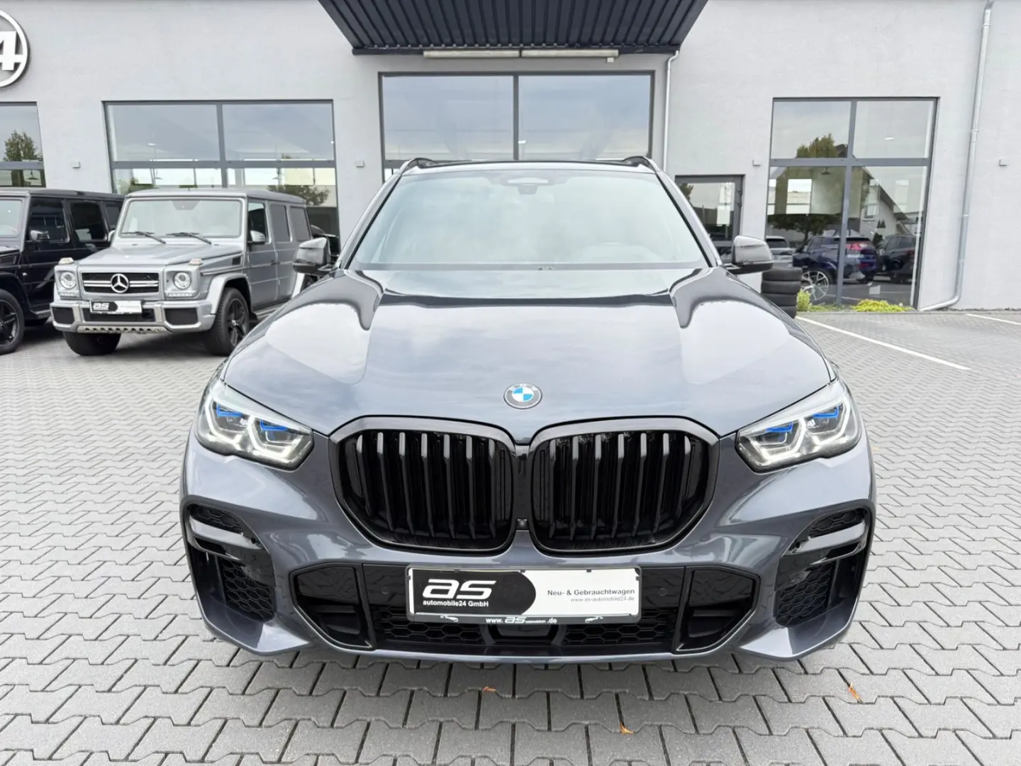 X5*M50*INDIVIDUAL*3xTV*360°ACC*HUD*AHK*LASER*DAB