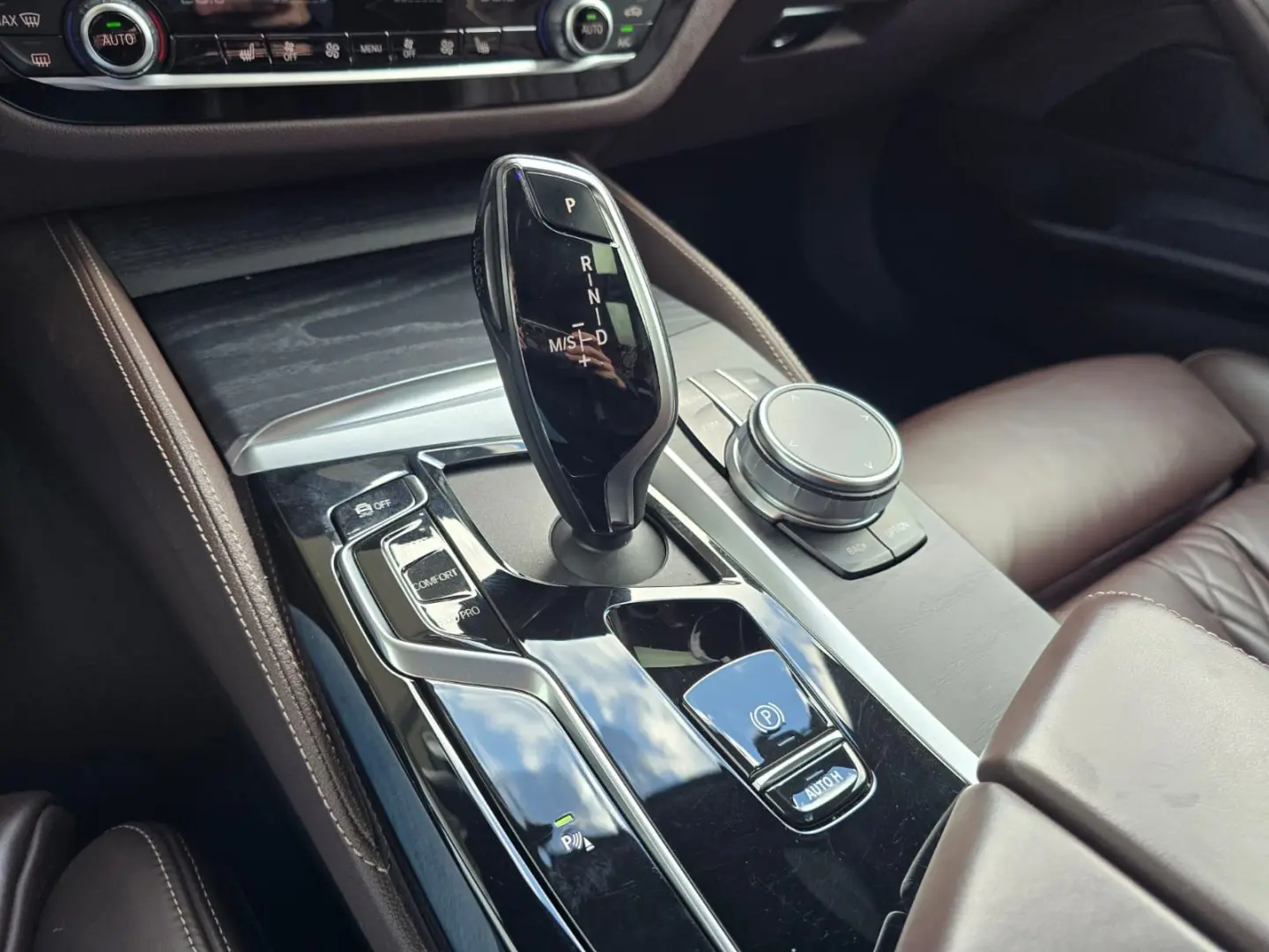 540i xDrive M Sport*DEUTSCH*NAPPA,20Zoll,Pano
