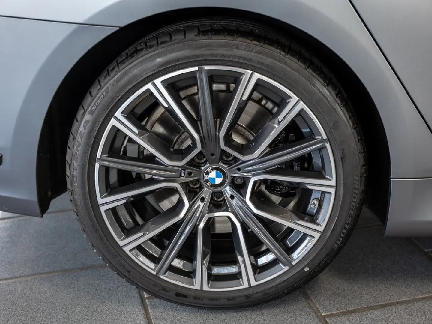750i xDrive M-Sport FACEL. HUD 360° LASER LED