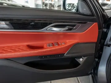 750i xDrive M-Sport FACEL. HUD 360° LASER LED