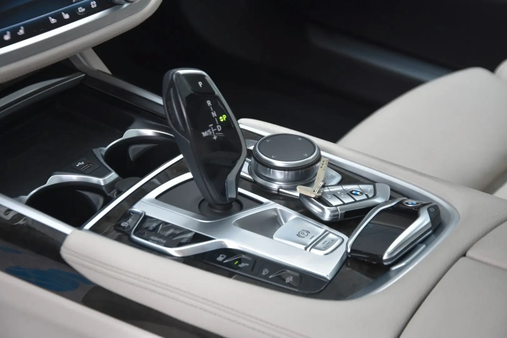 745L e xDrive SHD LUFT SOFT HUD LASER MASSAGE