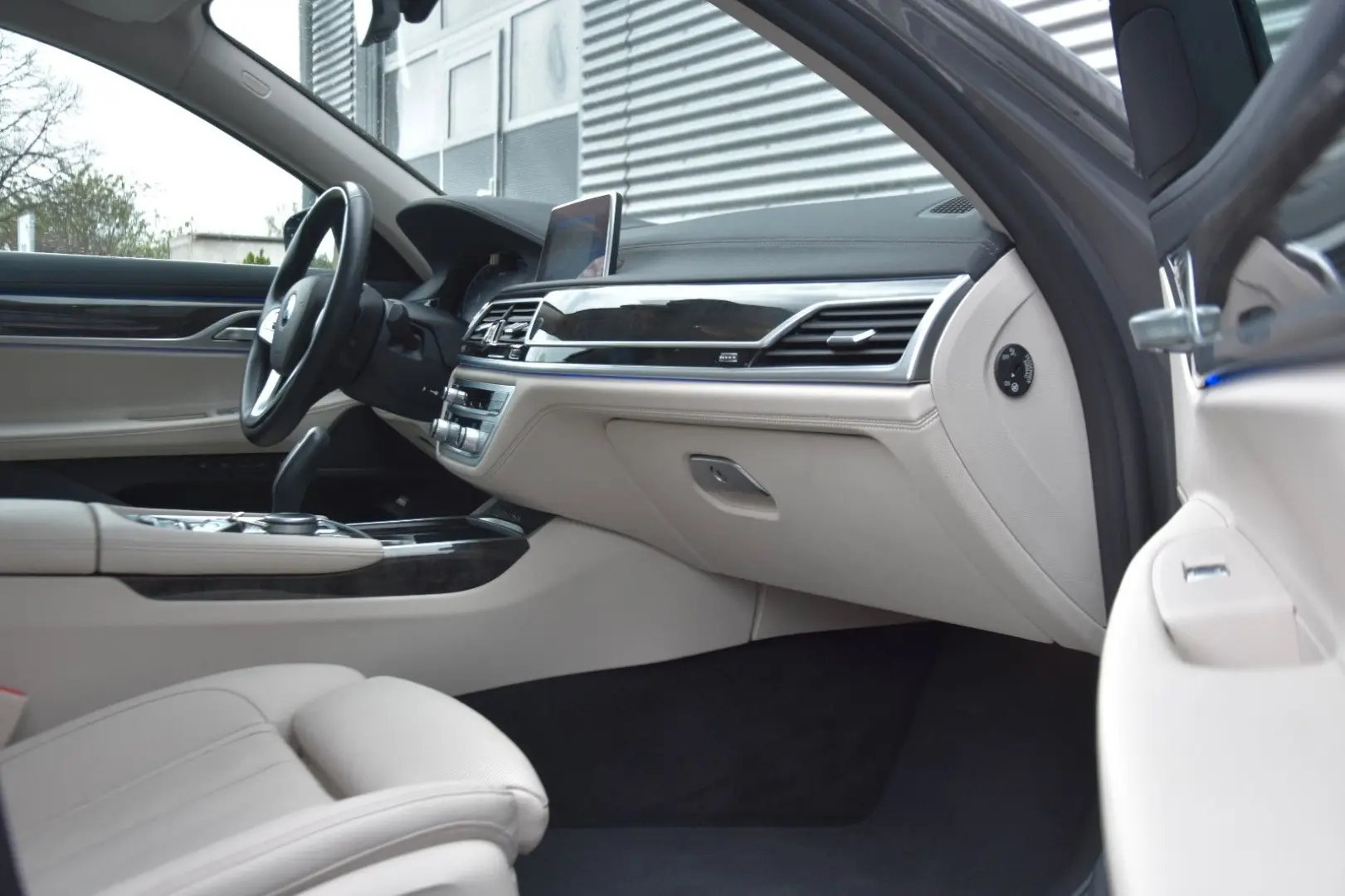745L e xDrive SHD LUFT SOFT HUD LASER MASSAGE