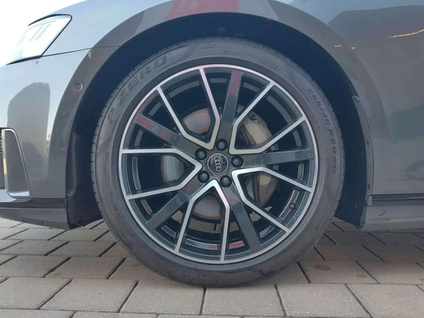 A8 S line 50 TDI Black AHK Pano HUD B&O Standh T