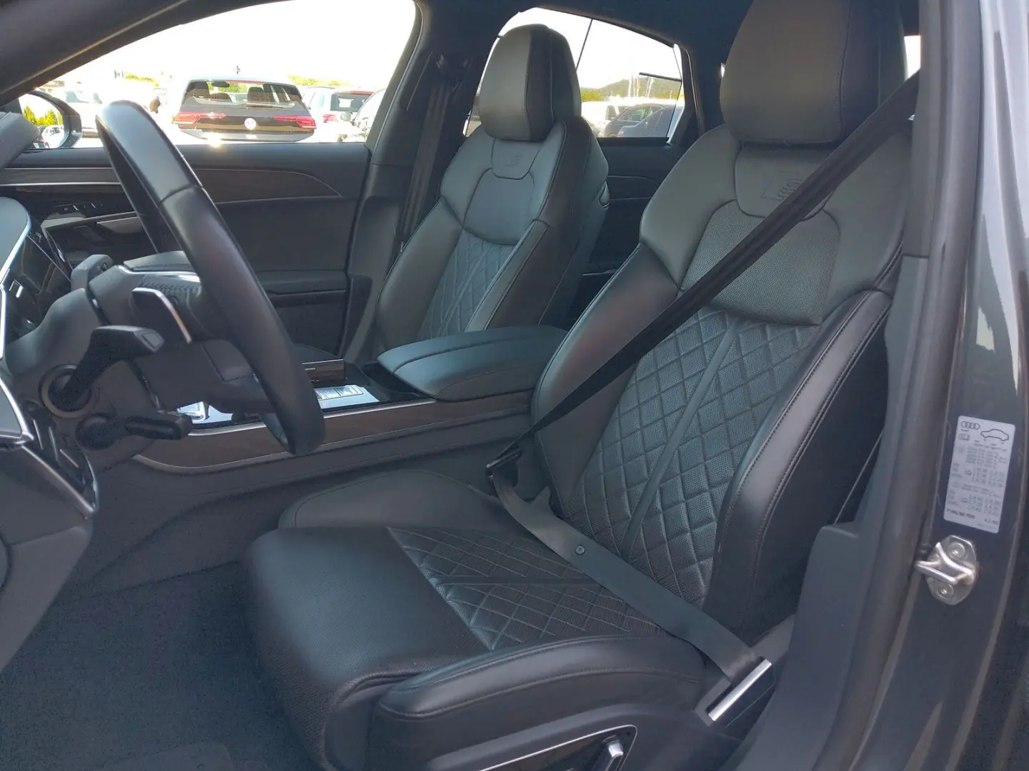 A8 S line 50 TDI Black AHK Pano HUD B&O Standh T