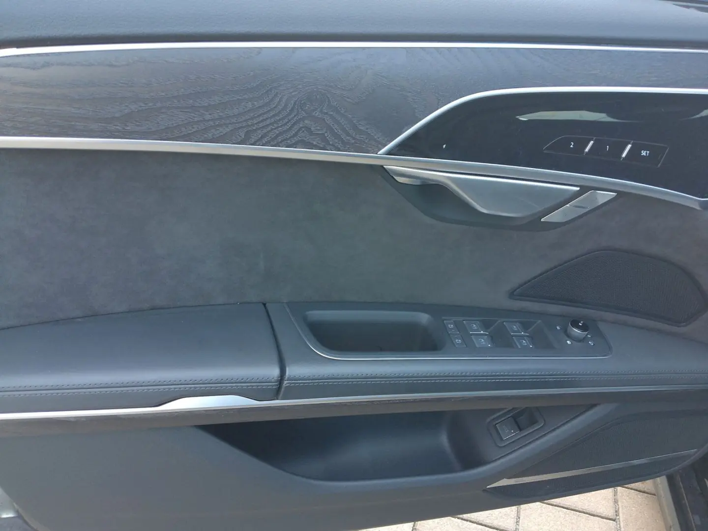 A8 S line 50 TDI Black AHK Pano HUD B&O Standh T