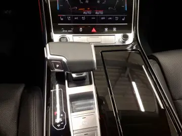 A8 L TFSI e 60 e quattro 340(462) kW(PS) tiptron