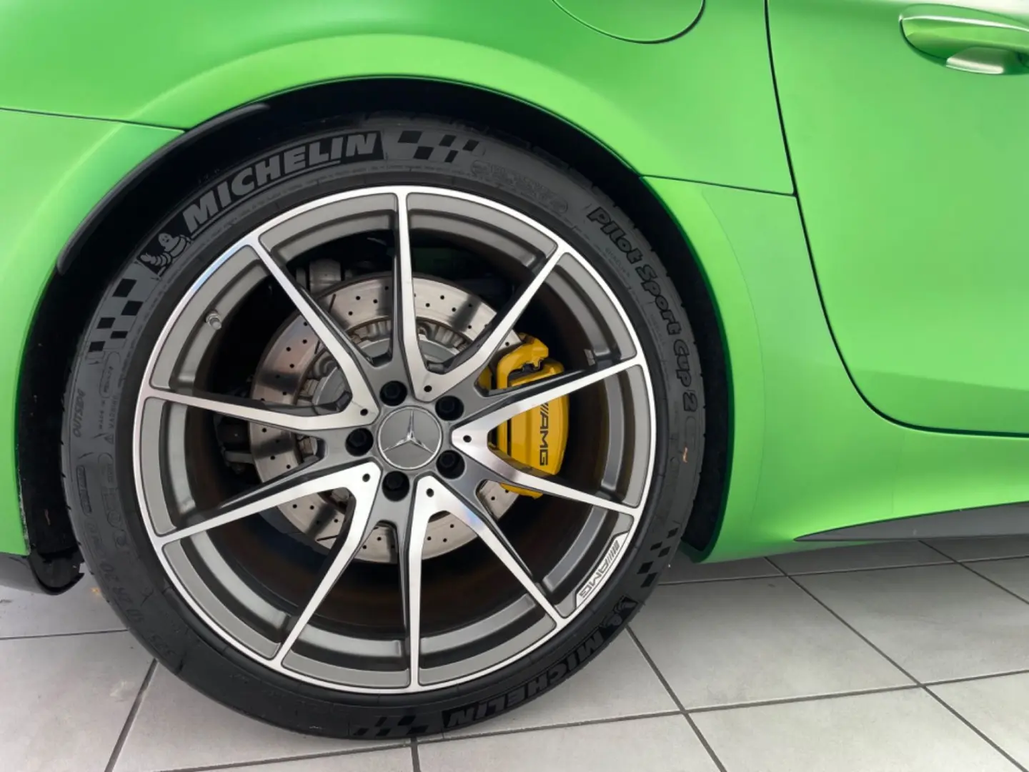AMG GT R Coupe HULK  LED Burmester