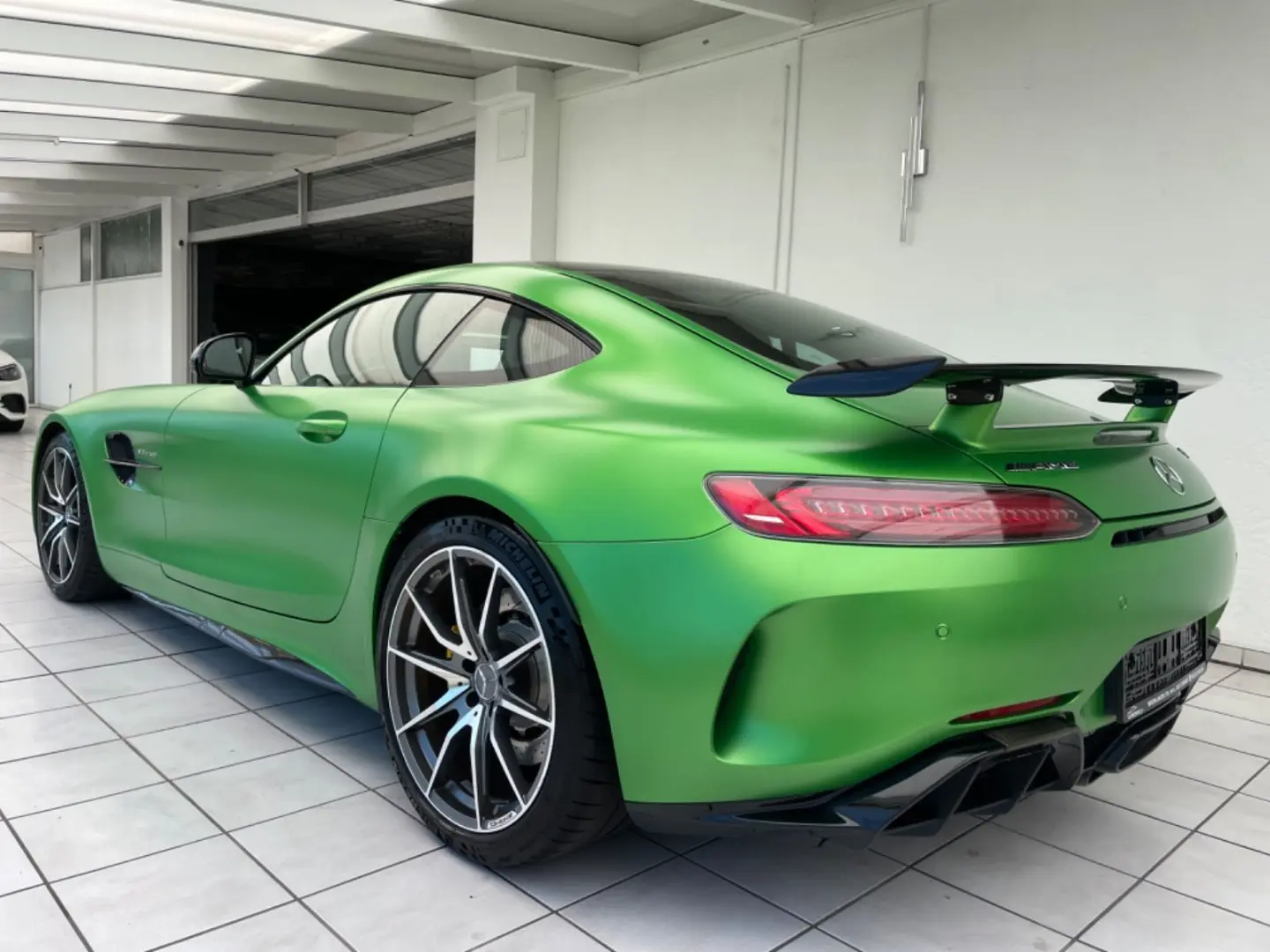AMG GT R Coupe HULK  LED Burmester