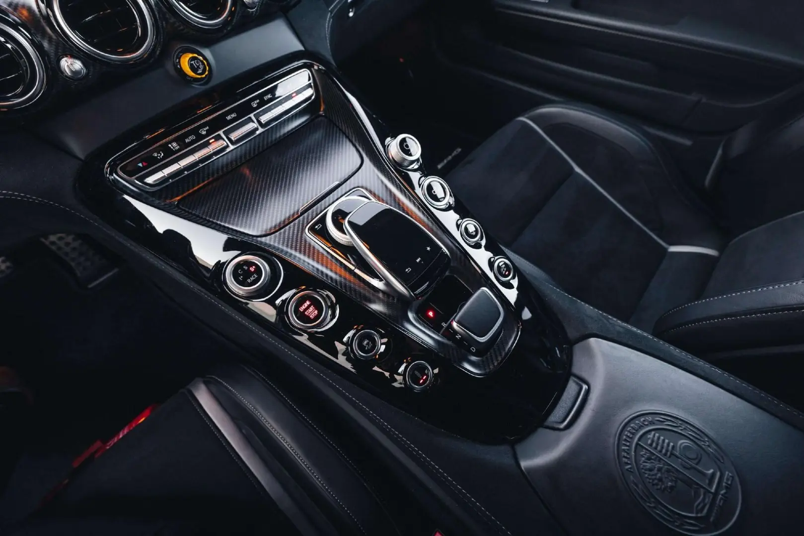 AMG GT GT R / Ceramic / Distronic / Carbon / Bur
