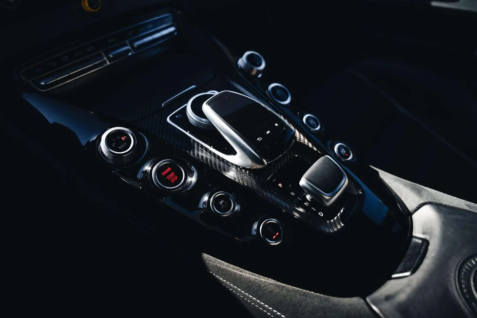 AMG GT GT R / Ceramic / Distronic / Carbon / Bur