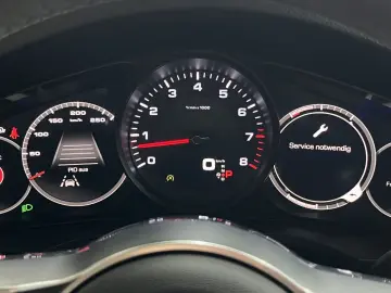 Cayenne Exklusive Manufaktur HUD Leder BOSE Pano