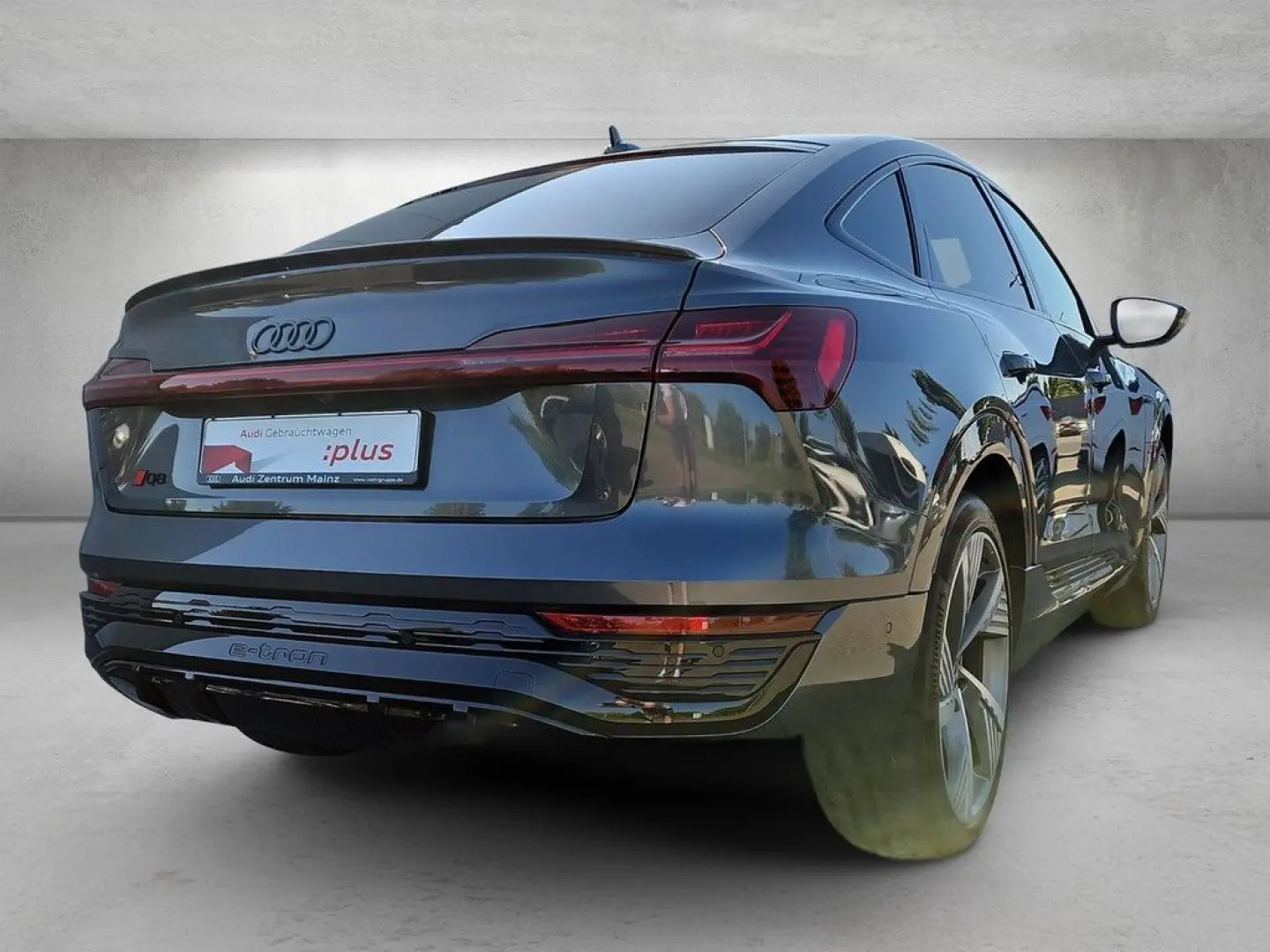 Q8 Sportback e-tron S line 55 quattro *B&O*PANO*